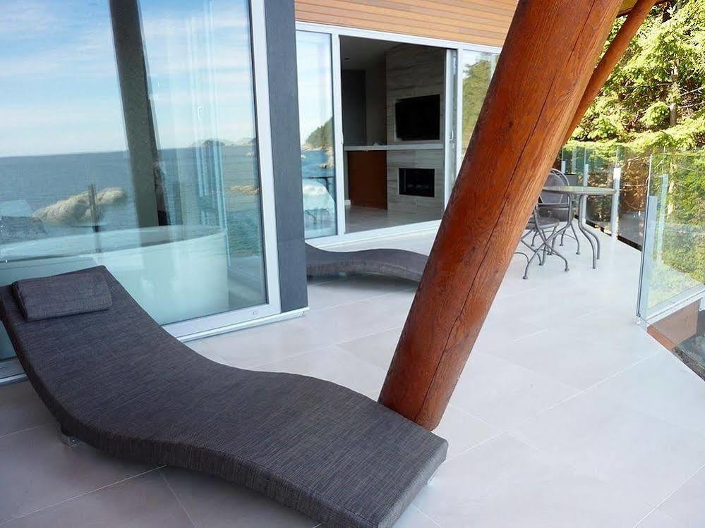 Pointhouse Suites On Sargeant Bay 半月湾 外观 照片