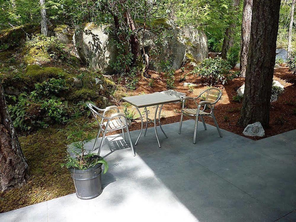 Pointhouse Suites On Sargeant Bay 半月湾 外观 照片